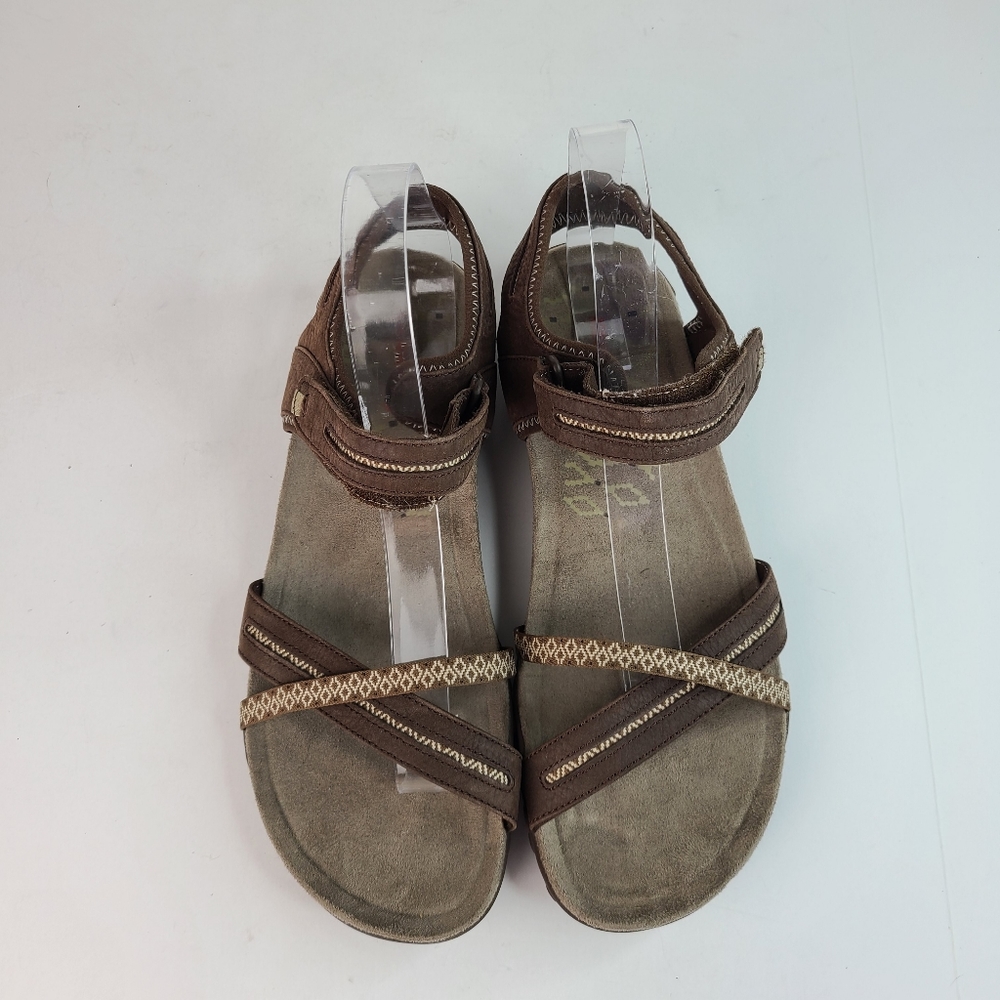 Merrell Terran Cross II brown and cream strappy active sandals women's Sz 10
